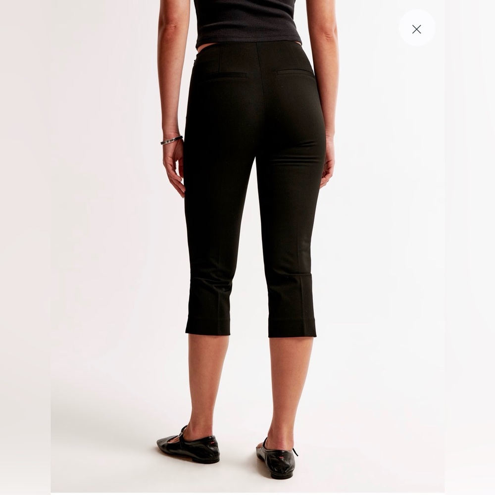 Abercrombie & Fitch Black Capri Pants - Picture 4 of 8